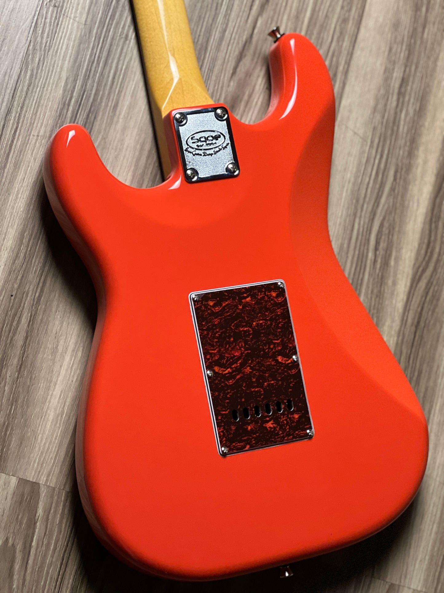 SQOE SEST1000 HSS Custom Shop Series in Fiesta Red Limited Edition with Hardshell Case