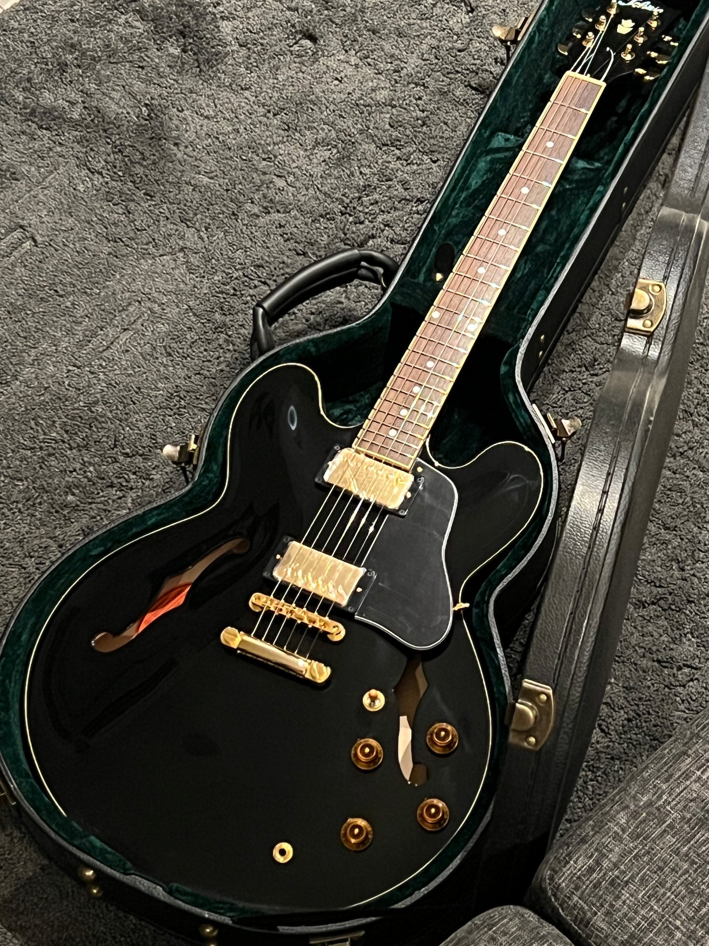 Tokai ES172G BB Vintage Series Semi Hollow Black Beauty 1941073