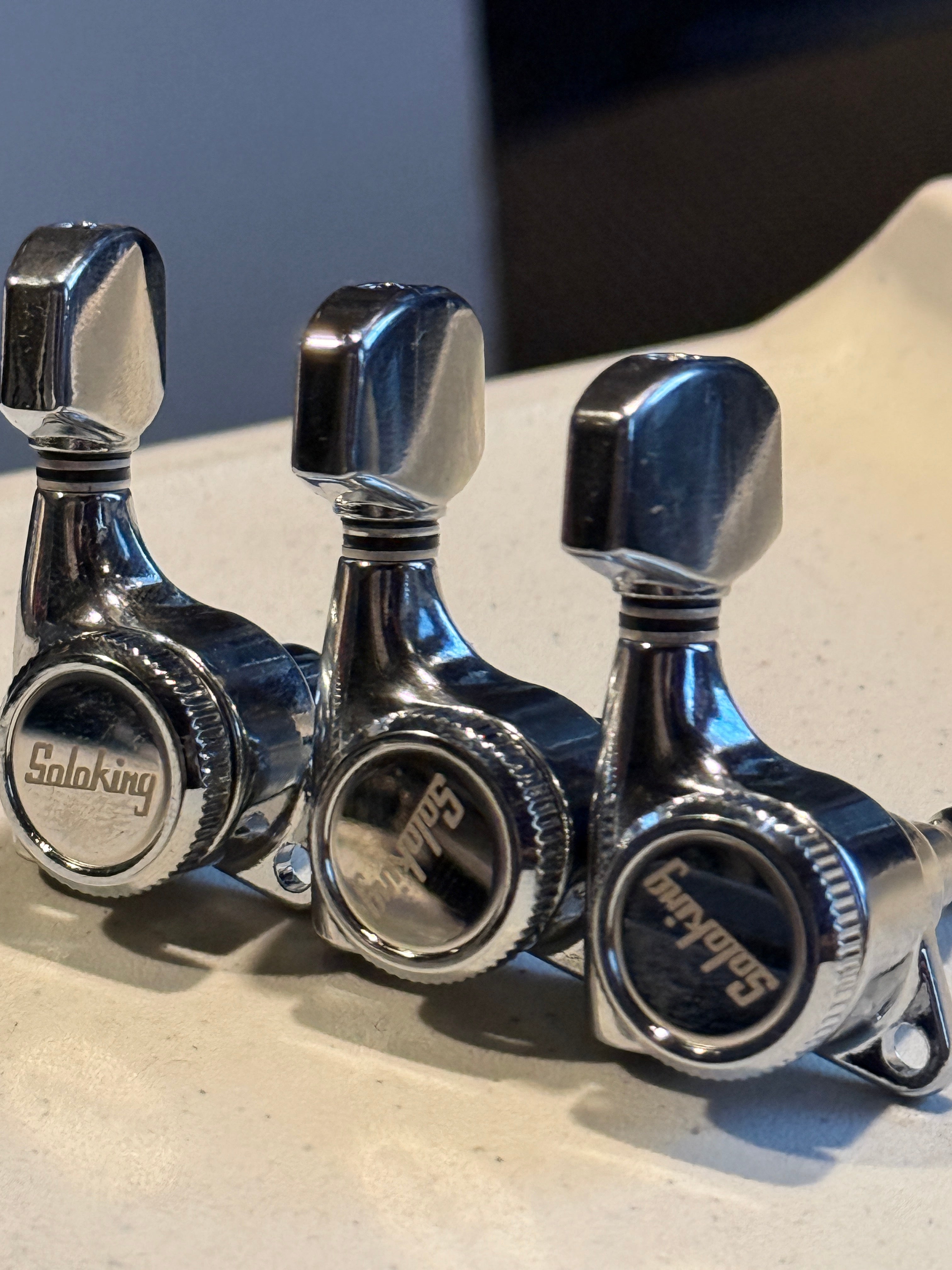Soloking Locking Tuners for MS V3 Chrome (Staggered Post ...