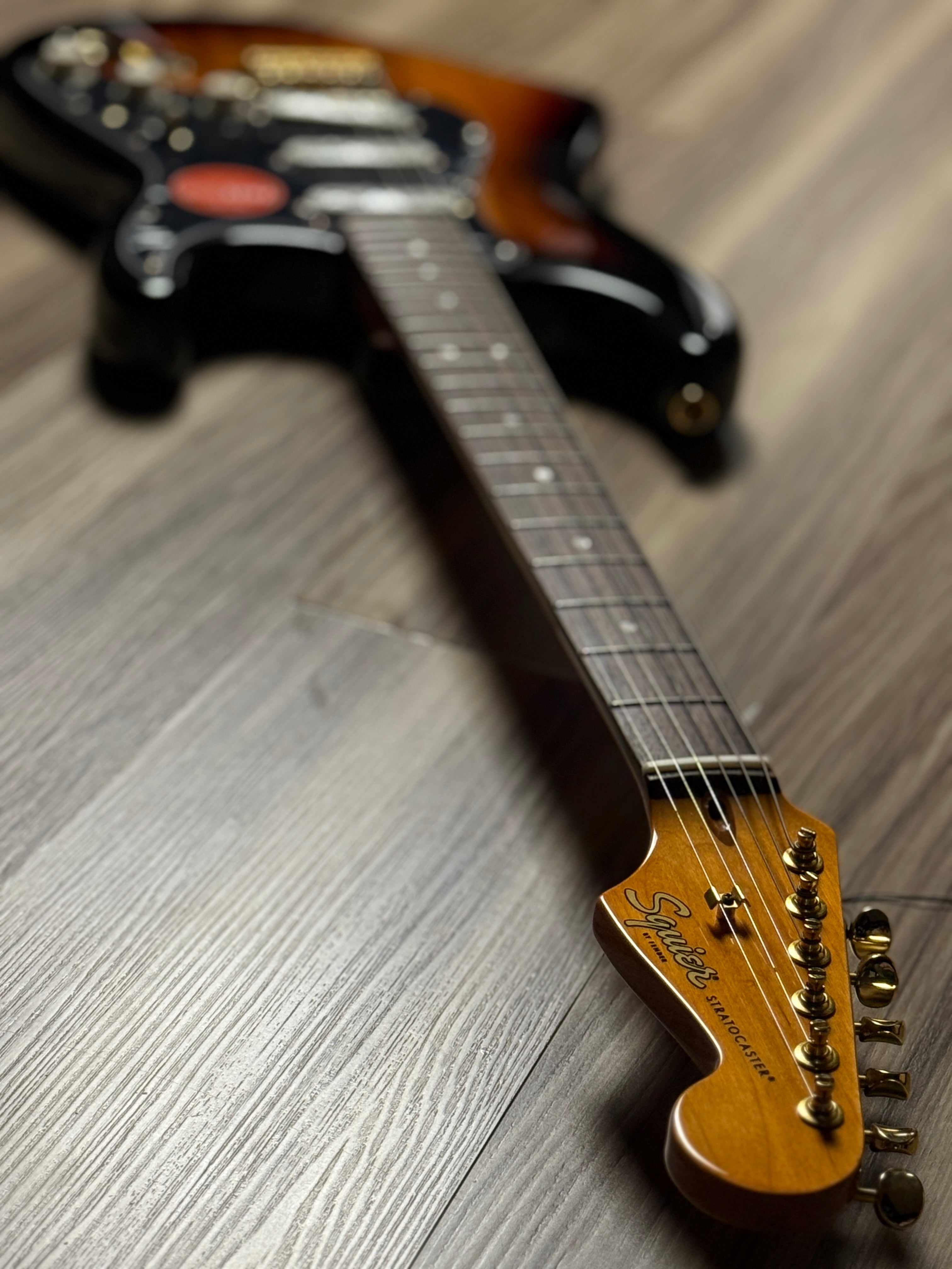 Squier FSR Classic Vibe 60s Stratocaster with Indian Laurel FB in