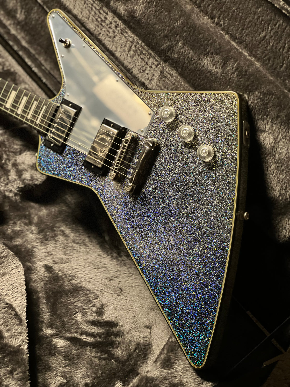 Epiphone Lzzy Hale Explorer Custom in Black Diamond Holographic Sparkle
