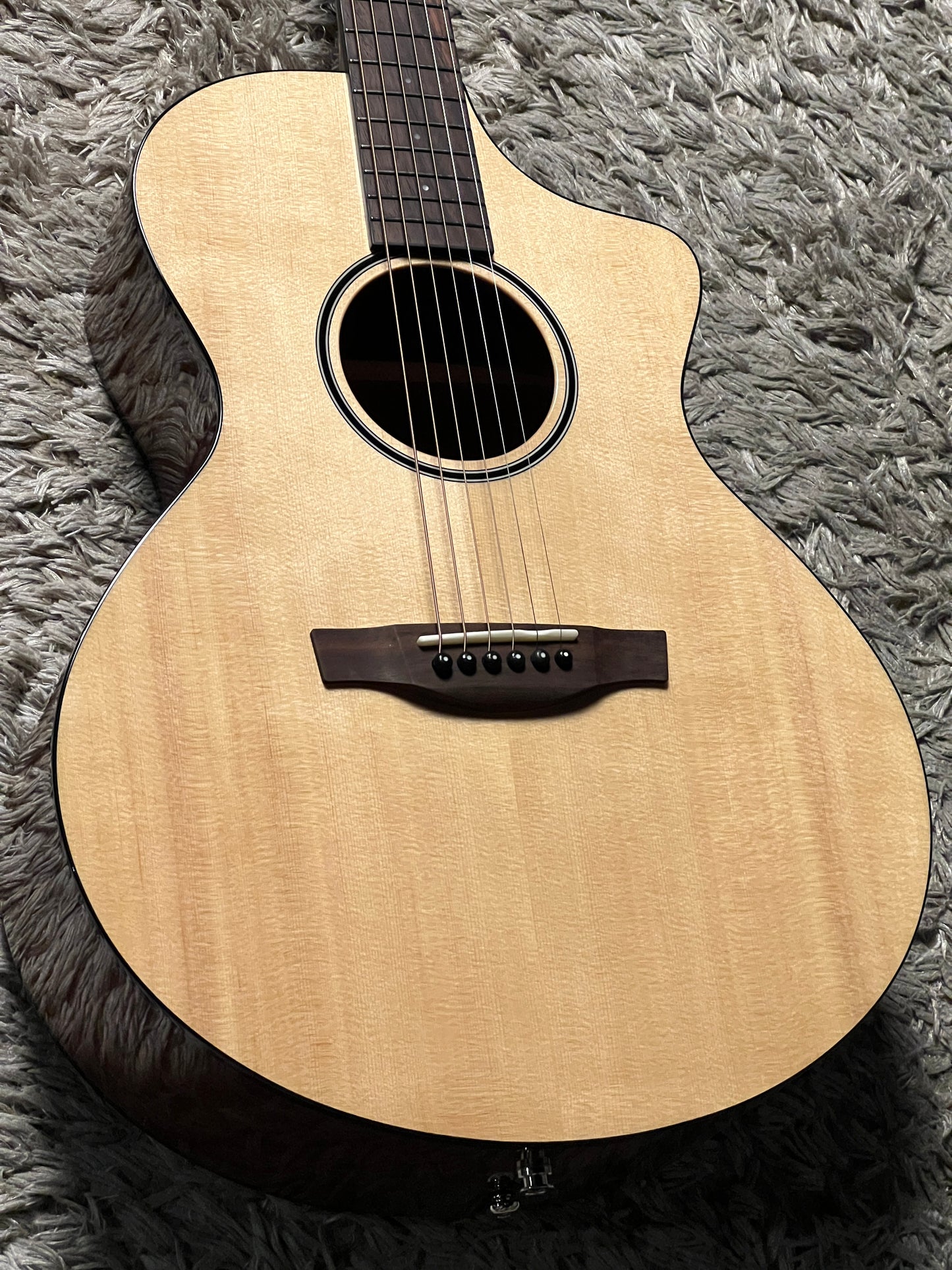 COVENANT 100C-E in Natural Gloss with M2P Preamp