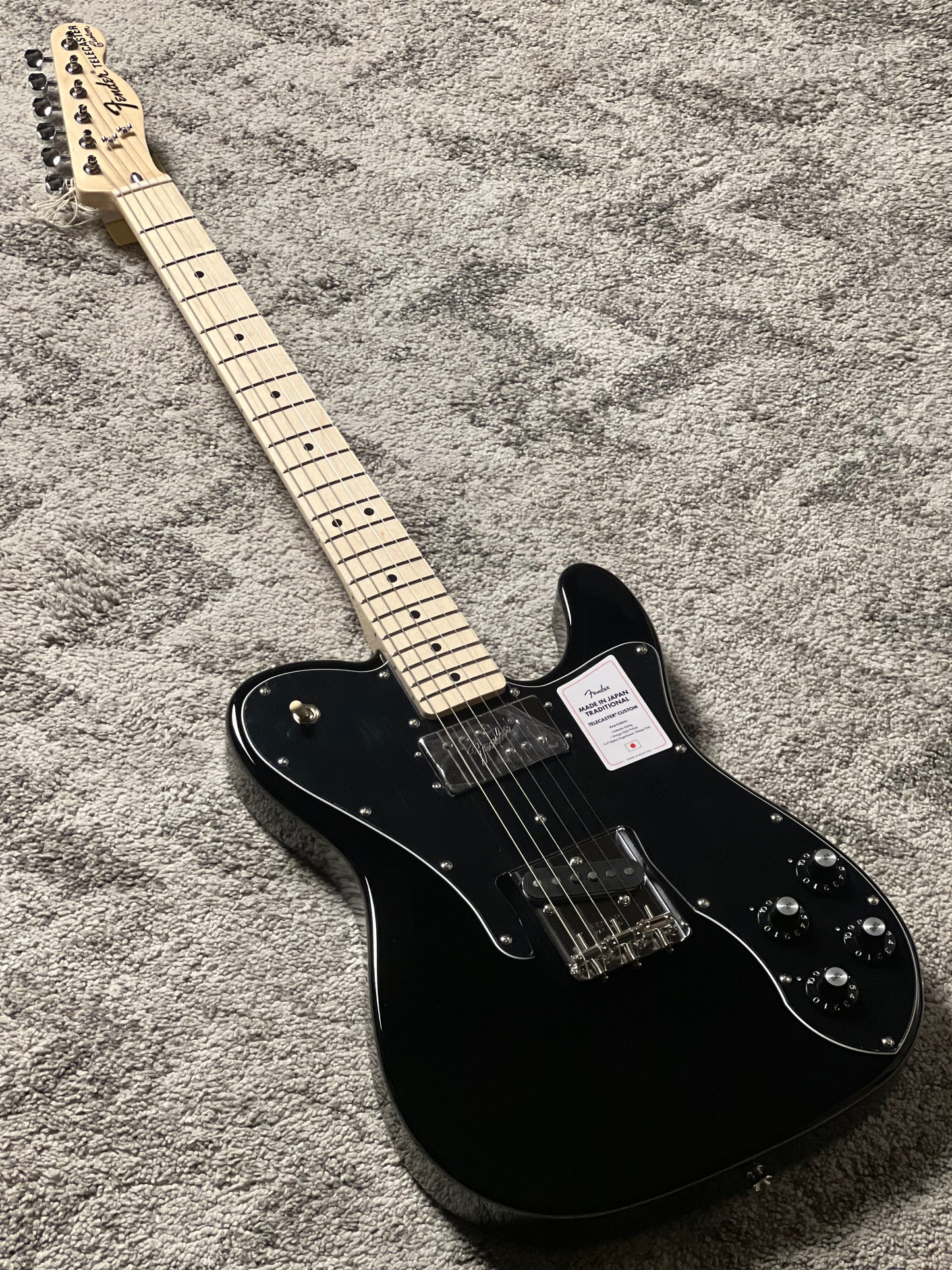 Fender Japan Traditional II 70s Telecaster Custom with Maple FB in Black JD25034223