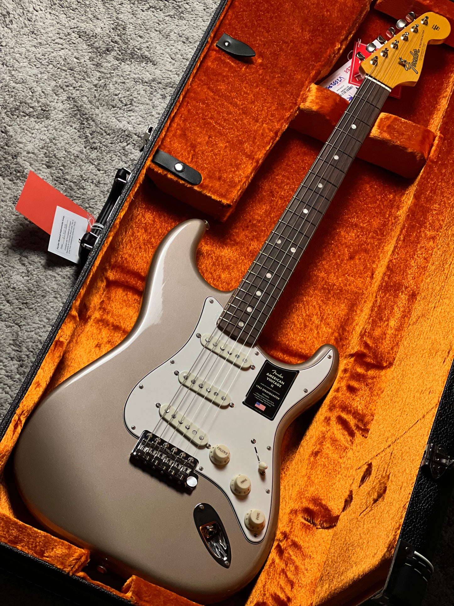 Fender American Vintage II 1965 Stratocaster with Round-Lam RW FB in Shoreline Gold