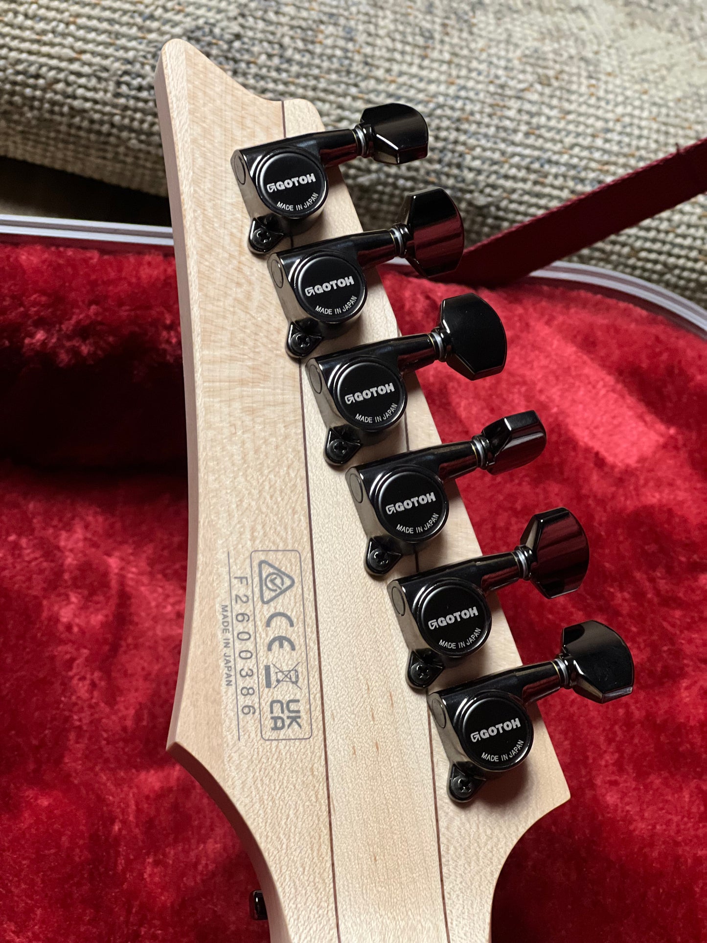 Ibanez KIKO100 Kiko Loureiro Signature in Transparent Ruby Red F2600386