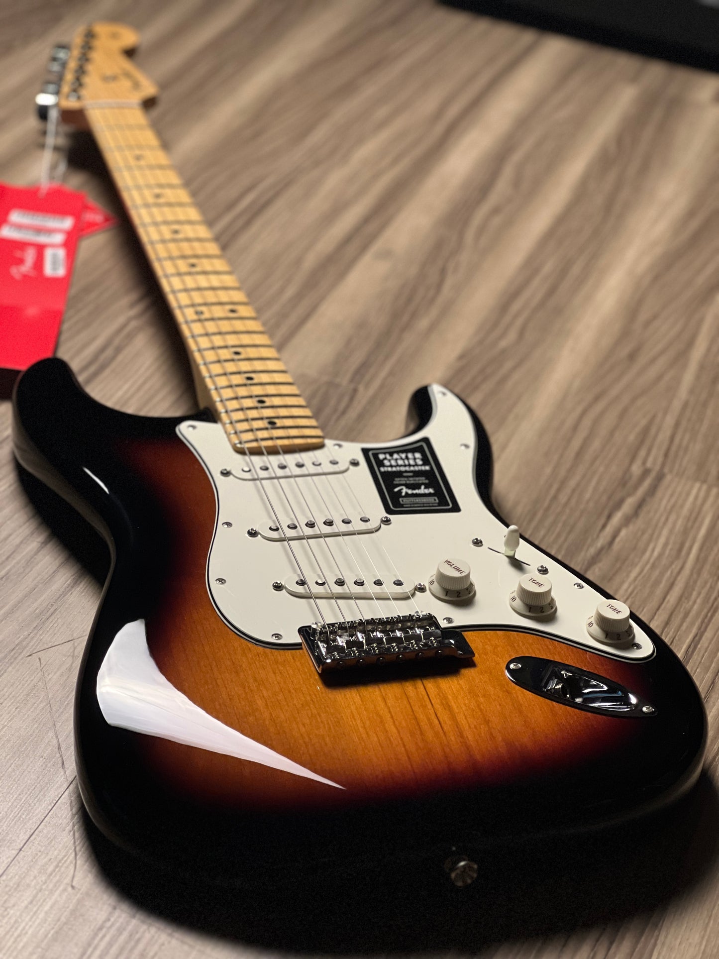 Fender Player Stratocaster and Maple FB in Anniversary 2-Color Sunburst