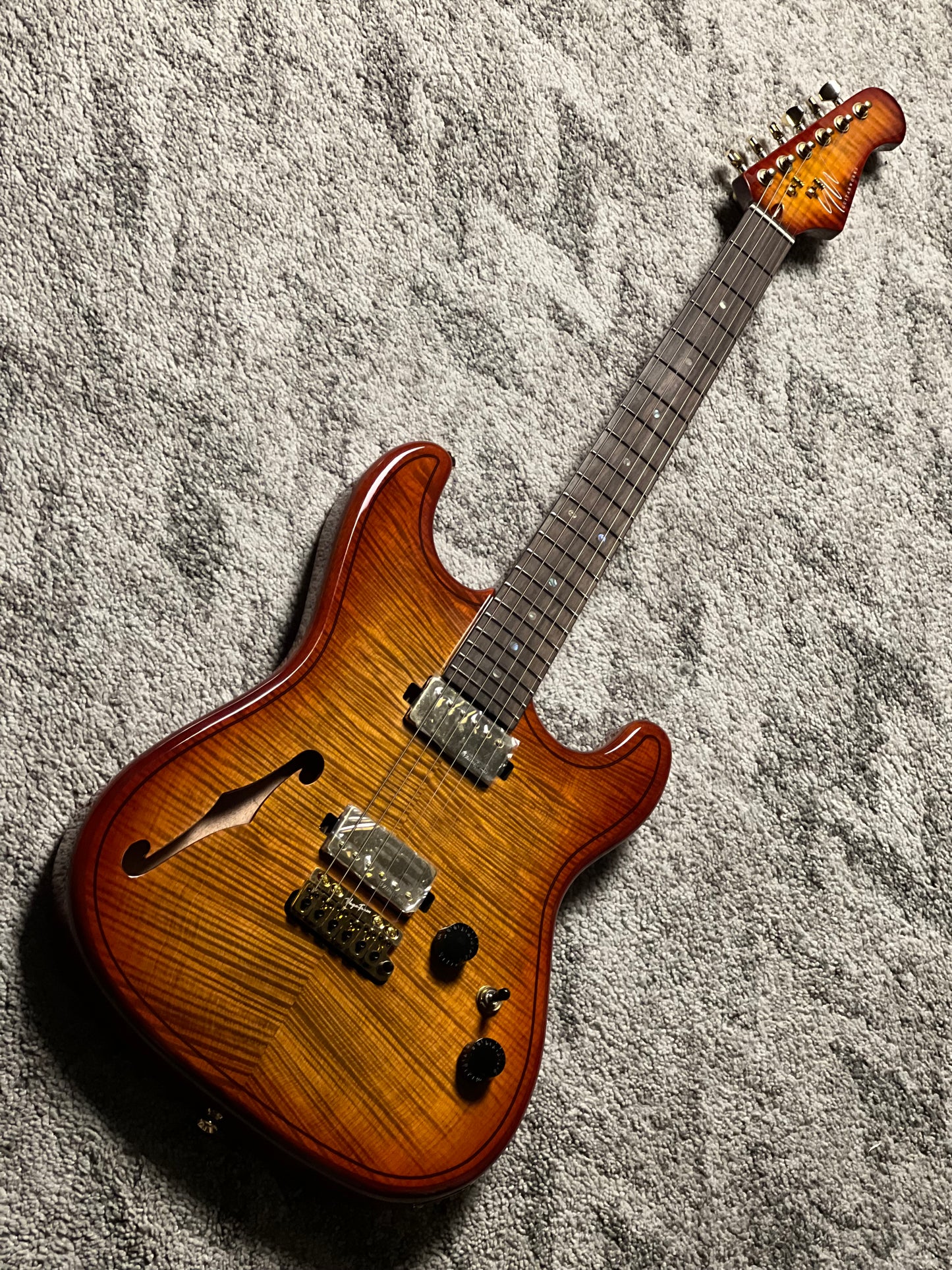 UW GuitarWorks Jazz Pop ST in Amber Burst