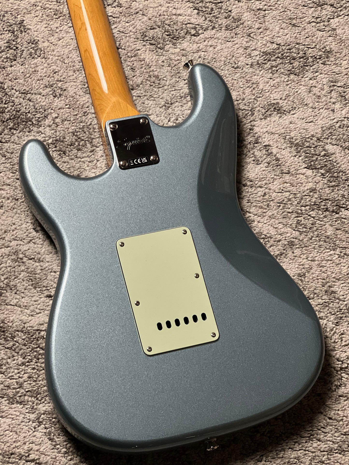 Squier FSR Classic Vibe 60s Stratocaster HSS Electric with Laurel FB in Ice Blue Metallic