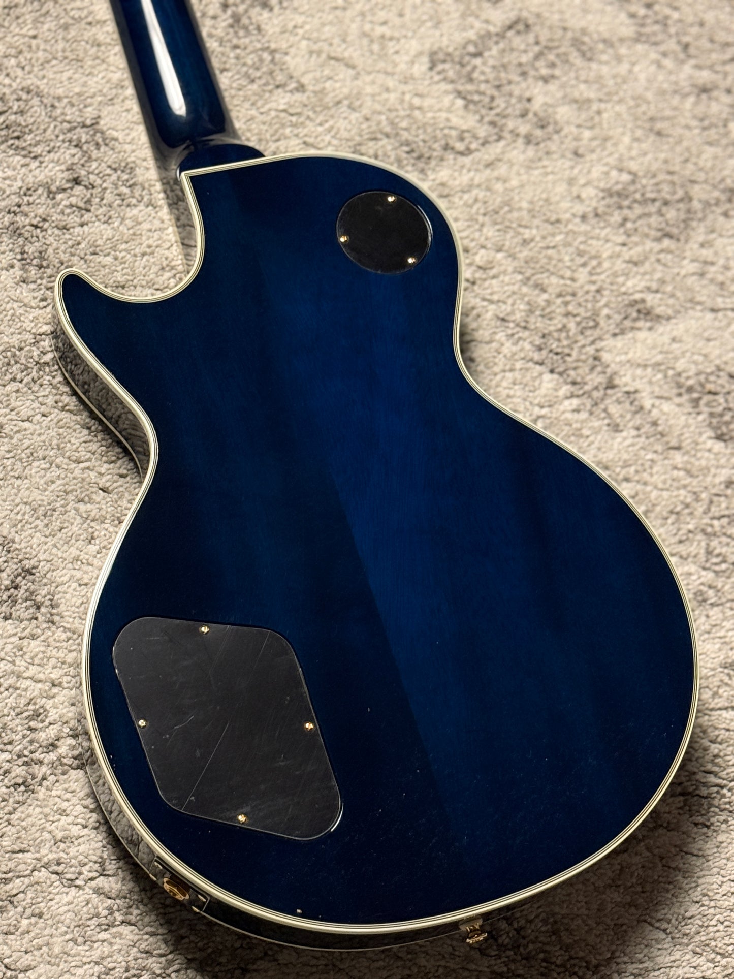 Tokai Love Rock Custom Shop LC-136S F สี Cobalt Fade