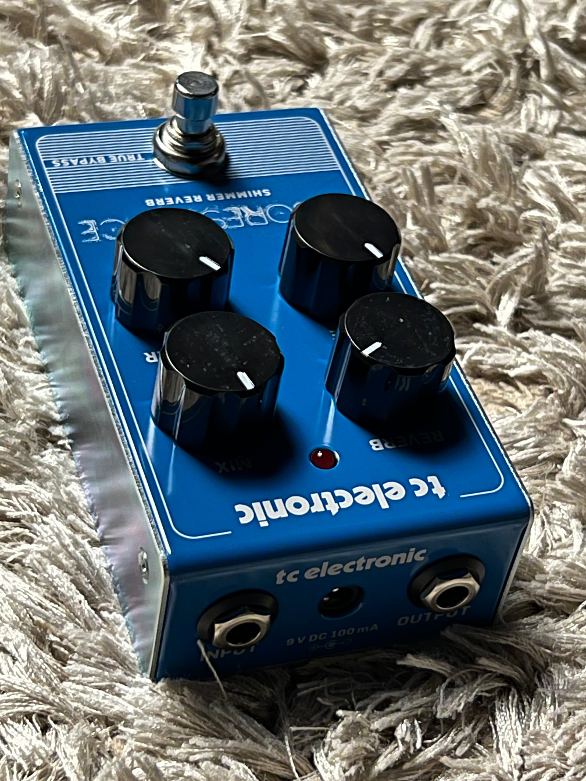 tc electronic reverb pedal TC Electronic Fluorescence Shimmer Reverb – nafiriguitar.com