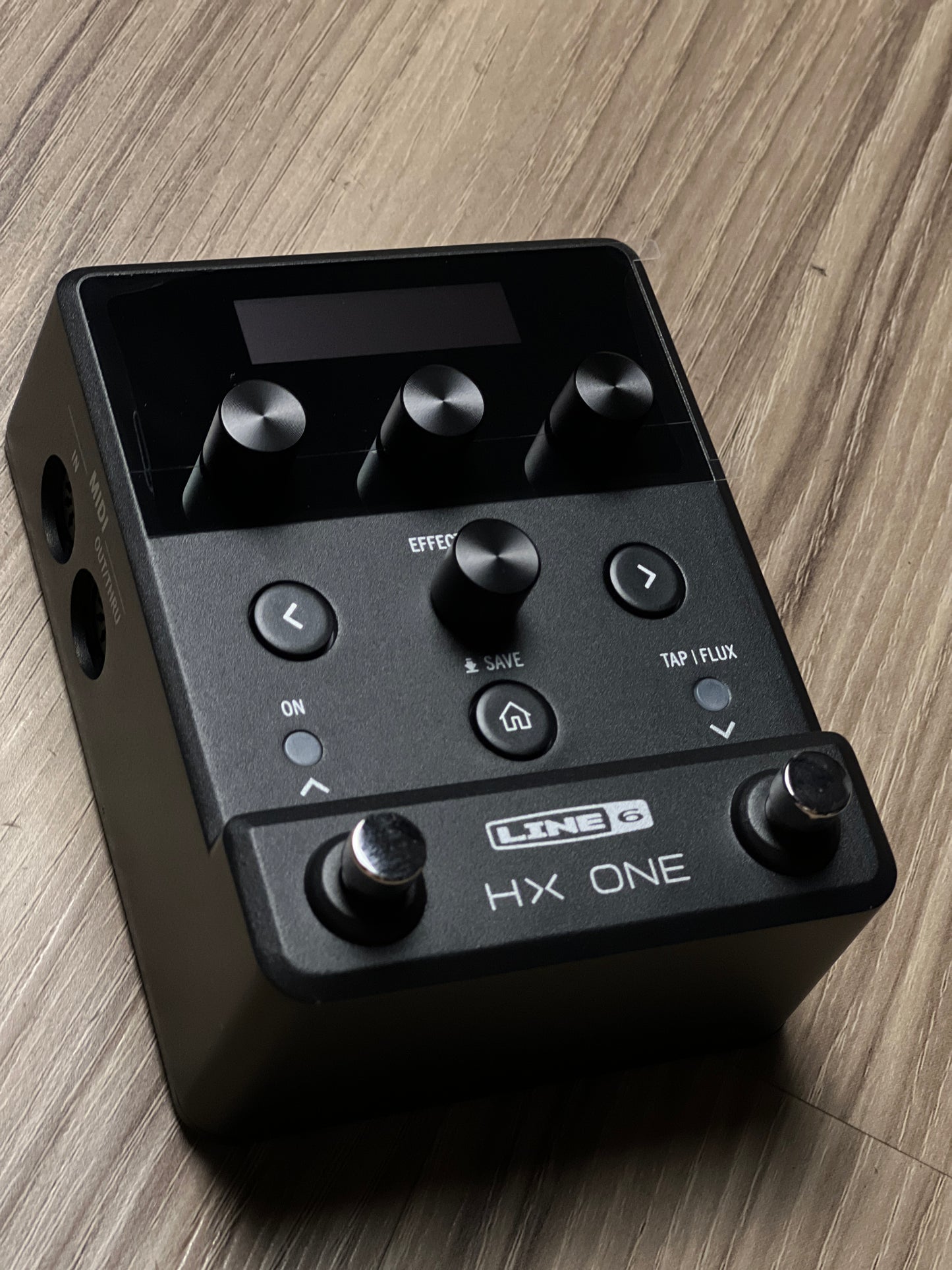 line 6 fx pedal Line 6 HX One Guitar Multi-effects Floor Processor – nafiriguitar.com