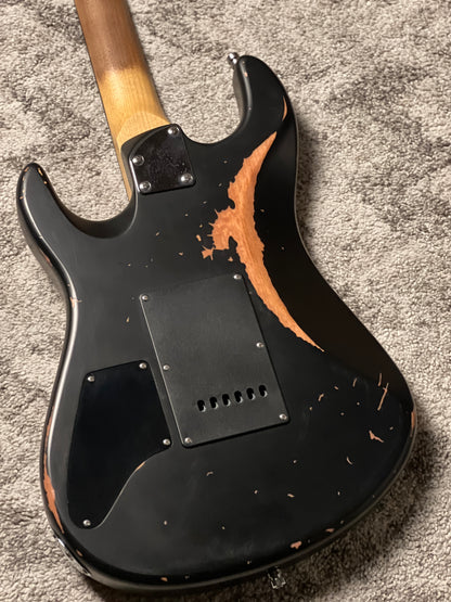 Dhatarattha Performance DST HH in Black Over Pink Paisley with RW FB Nitro Relic (Covered Pickups)