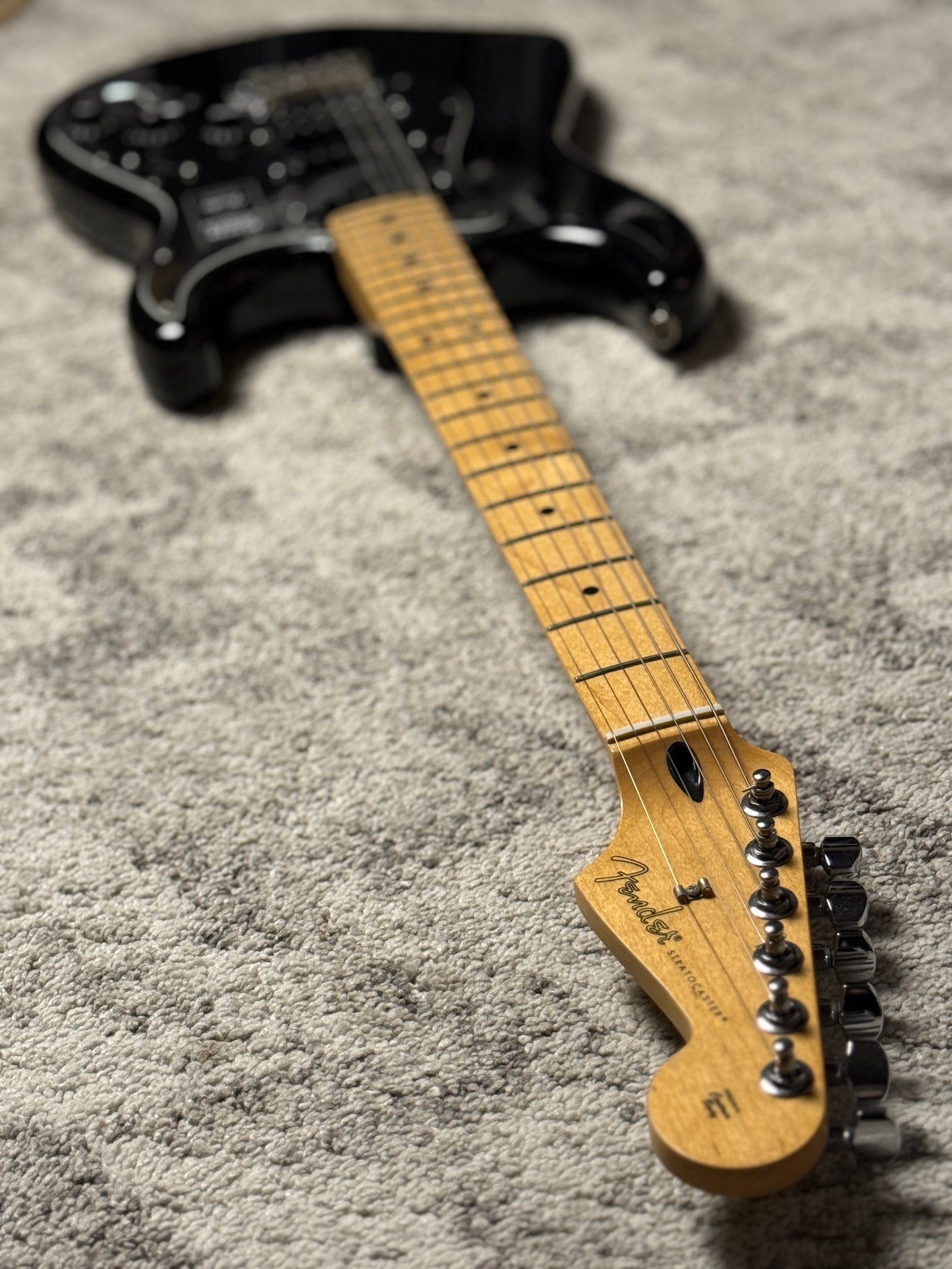 Fender Limited Edition Player Stratocaster HSS with Maple FB in Black
