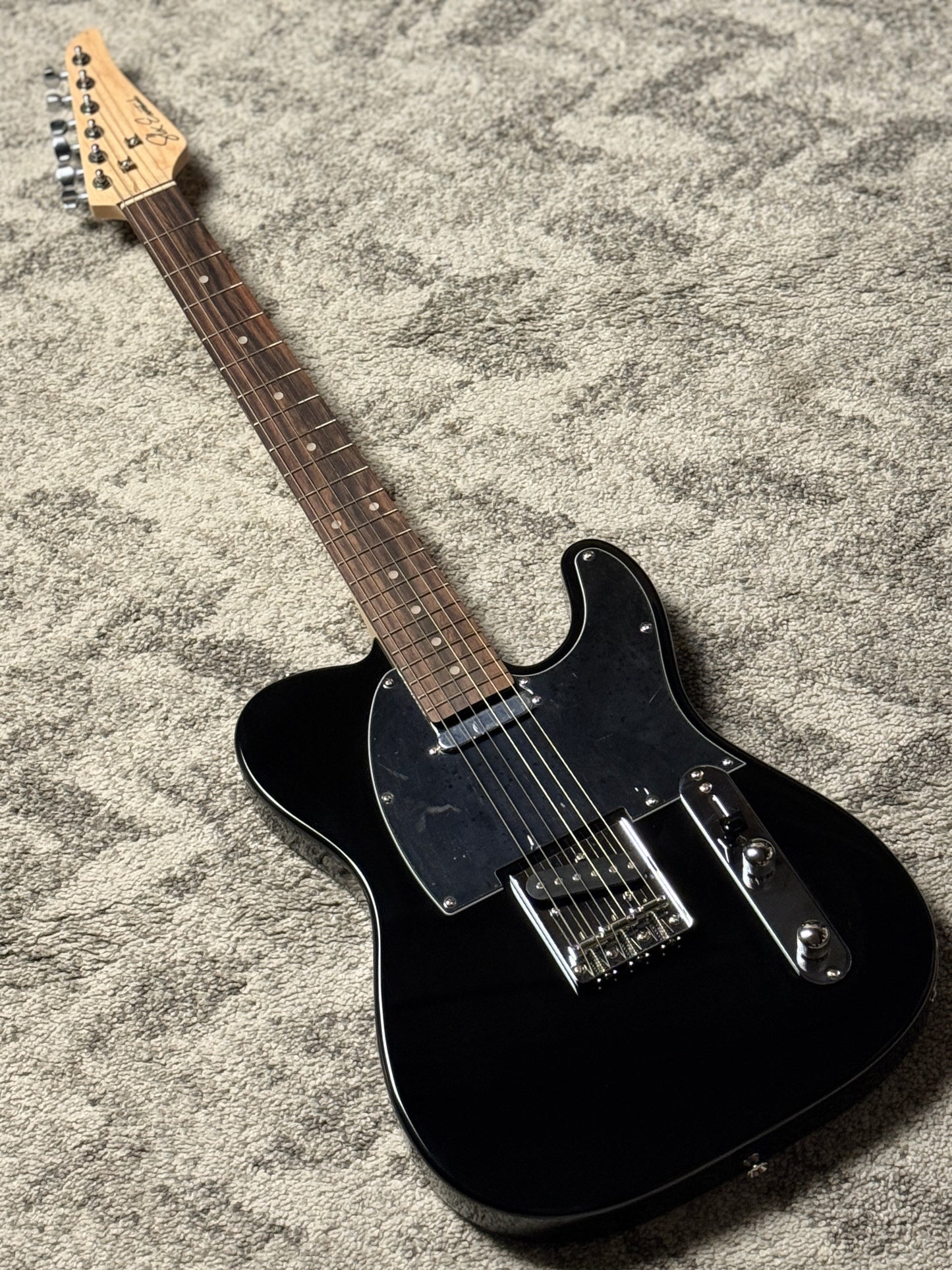 SLX Raven Classic Essentials 22 with Rosewood FB in in Black