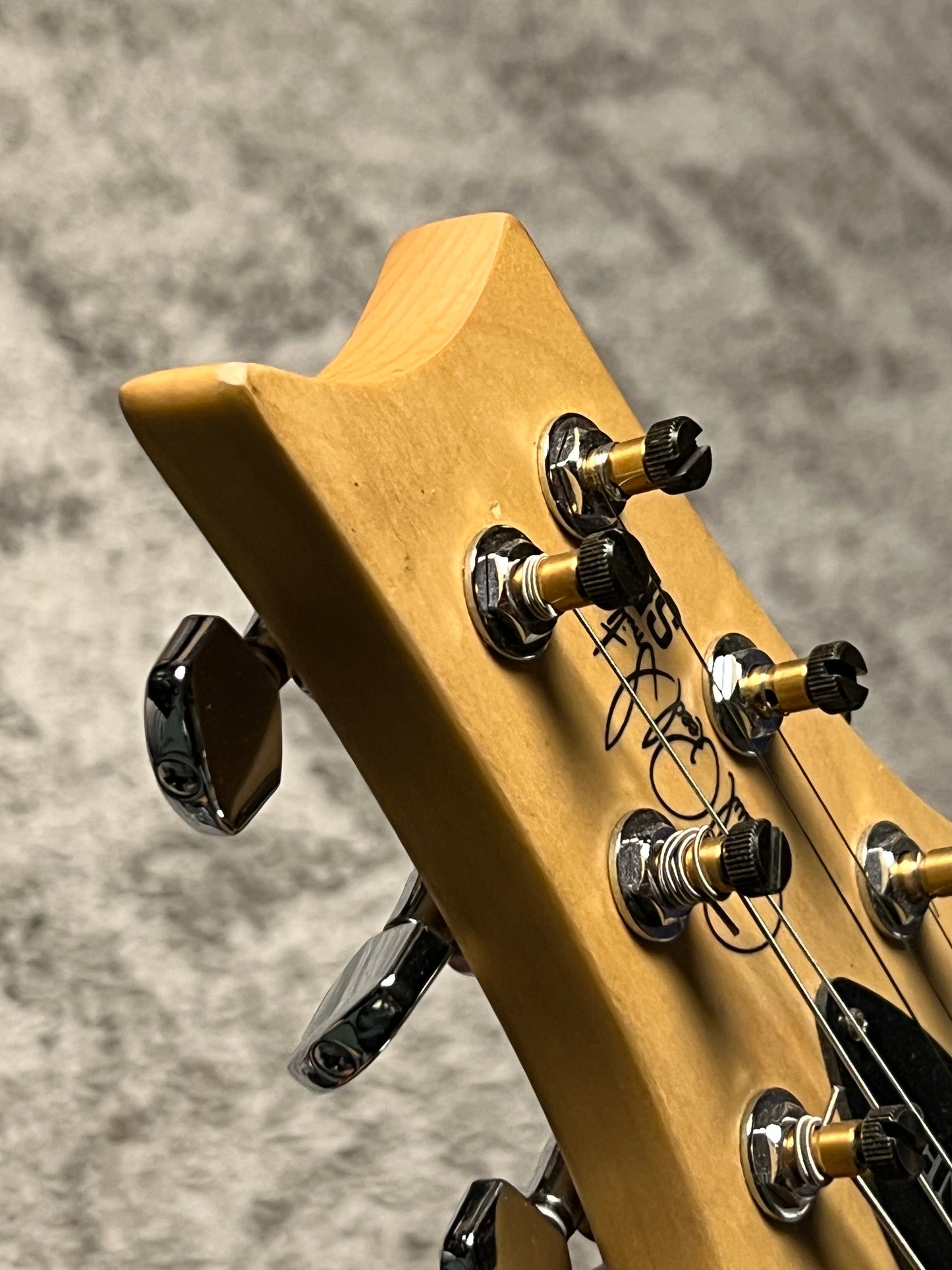 PRS SE NF3 With Maple Fingerboard In Pearl White CTI G039507 (USED)