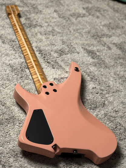 Aguda Black Hole Deluxe in Sakura Pink Burst with Quilt Top (Black Pickups)