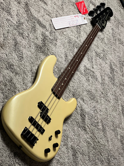 Fender Duff McKagan Precision Bass Guitar with Gigbag with RW FB in Pearl White MX22700286 (B Stock)