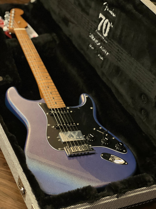 Fender 70th Anniversary Ultra Stratocaster with Maple FB in Amethyst