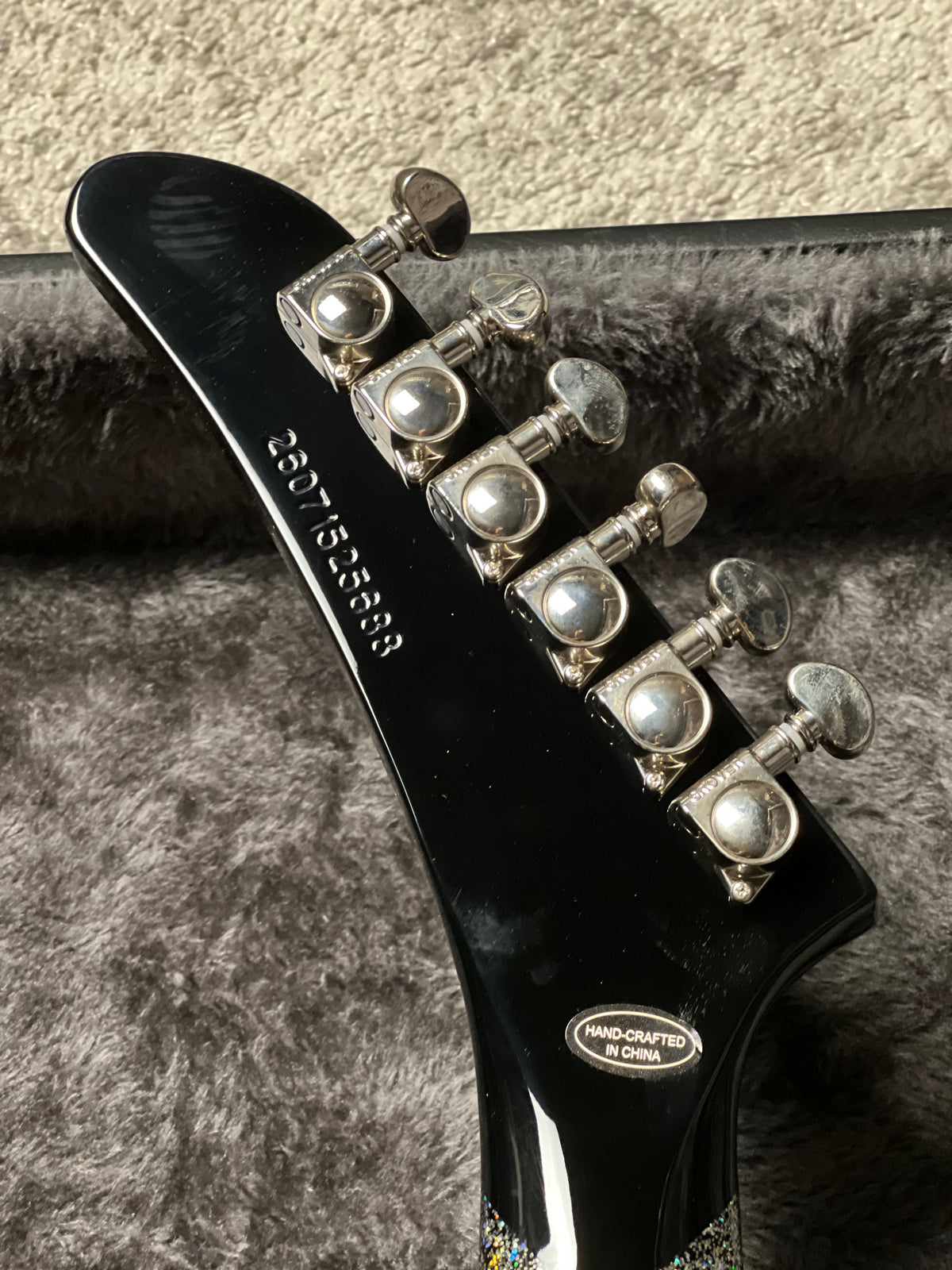 Epiphone Lzzy Hale Explorer Custom in Black Diamond Holographic Sparkle