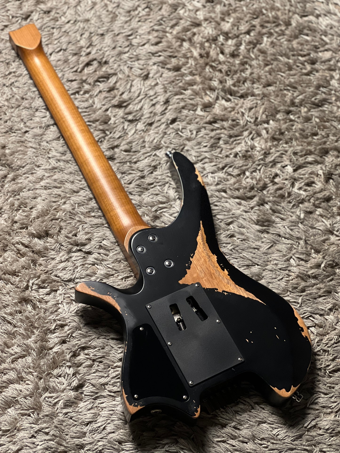 Dhatarattha Custom DHL in Black Over Sunburst with RW FB and Nitrocellulose Lacquer Relic