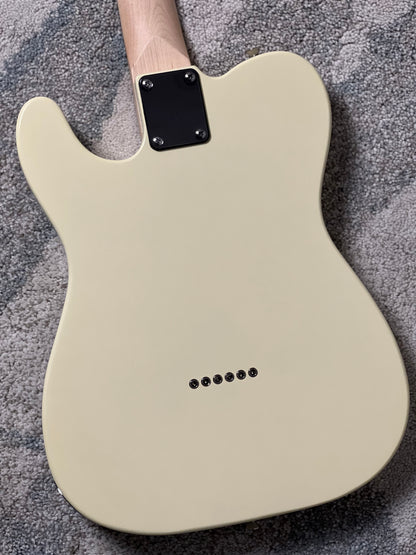 SLX Raven Classic Essentials 22 with Rosewood FB in Vintage White