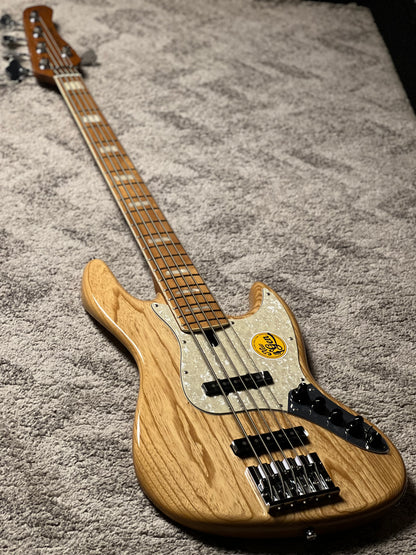 Sire Marcus Miller V8 Swamp Ash 5-String Bass Guitar in Natural With Bag
