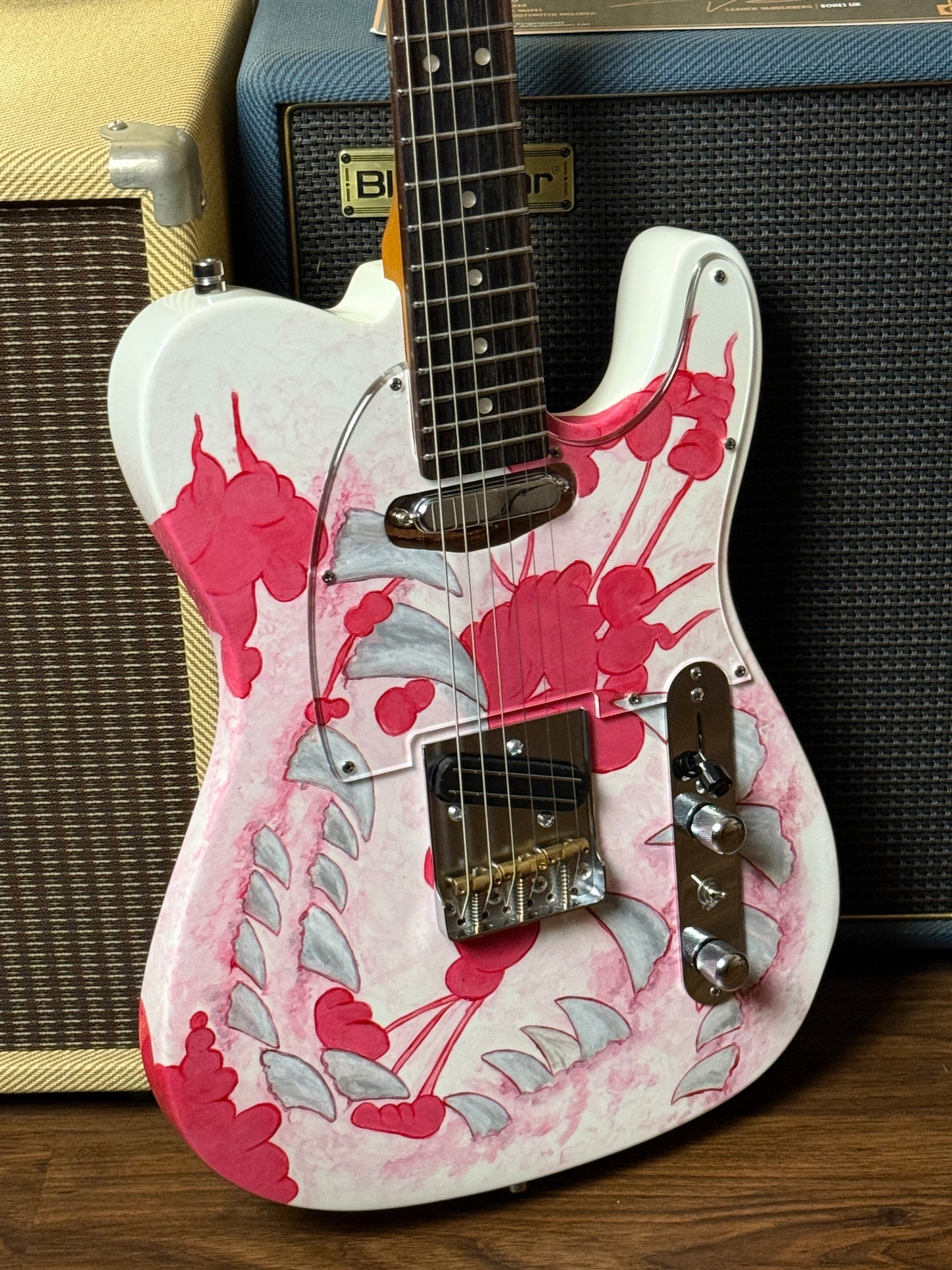 Dhatarattha Custom DTL Artist Hand Paint "Valley Of Thorns"