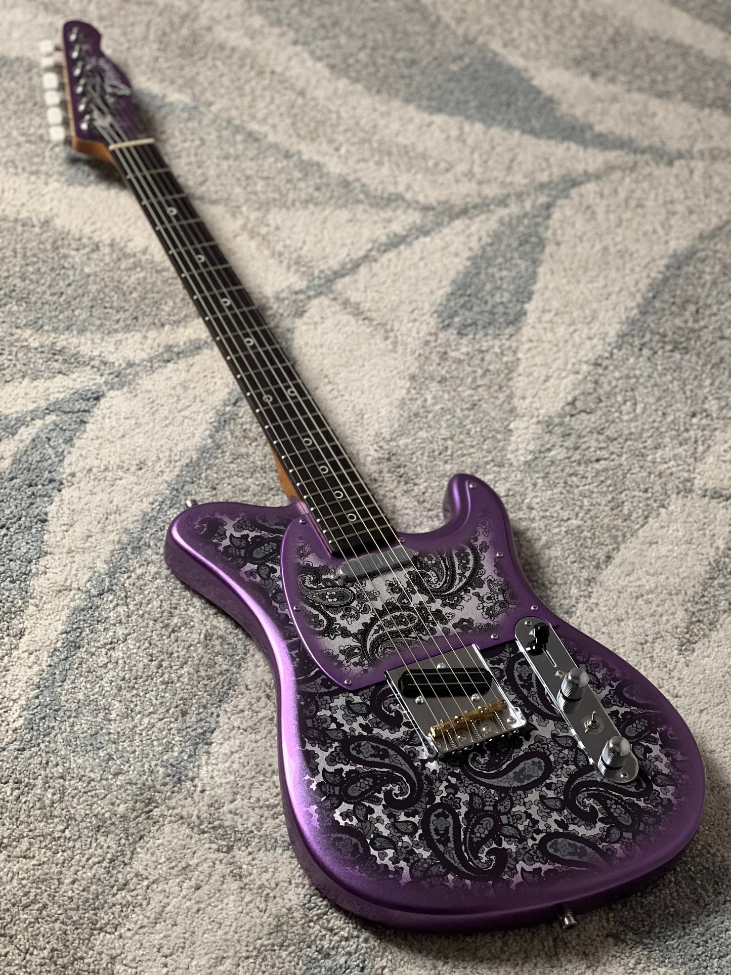 Dhatarattha Performance DTL in Purple Burst Over Black Paisley with Rosewood FB