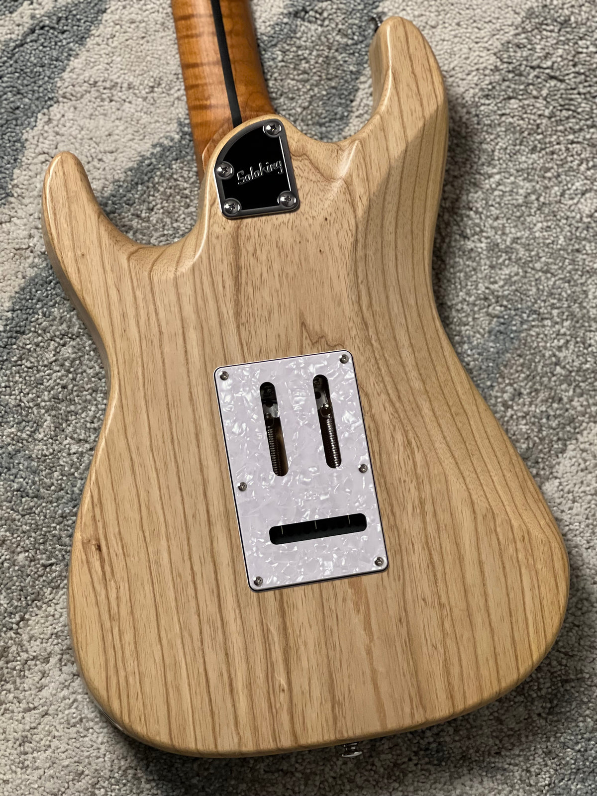 Soloking MS-1 Classic Flat Top FMN Roasted Flame Maple Neck in Jeans Pacific Blue Limited Edition JESCAR