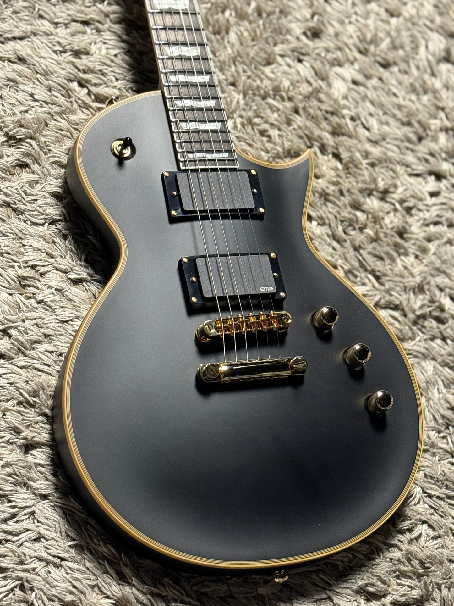 ESP LTD Deluxe EC-1000 with EMG in Vintage Black W25011897
