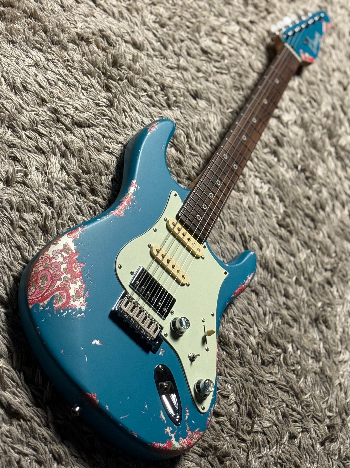 Dhatarattha Performance DST HSS in Ocean Turquoise over Pink Paisley with RW FB and Nitrocellulose Lacquer Relic