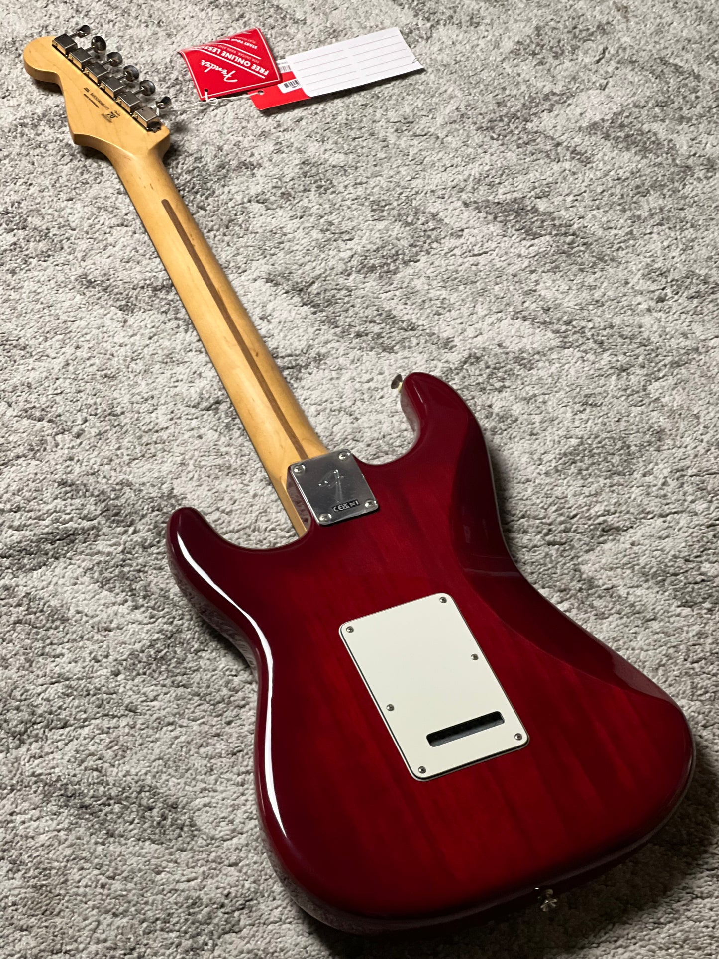 Fender Player II Stratocaster HSS With RW FB In Transparent Cherry Burst