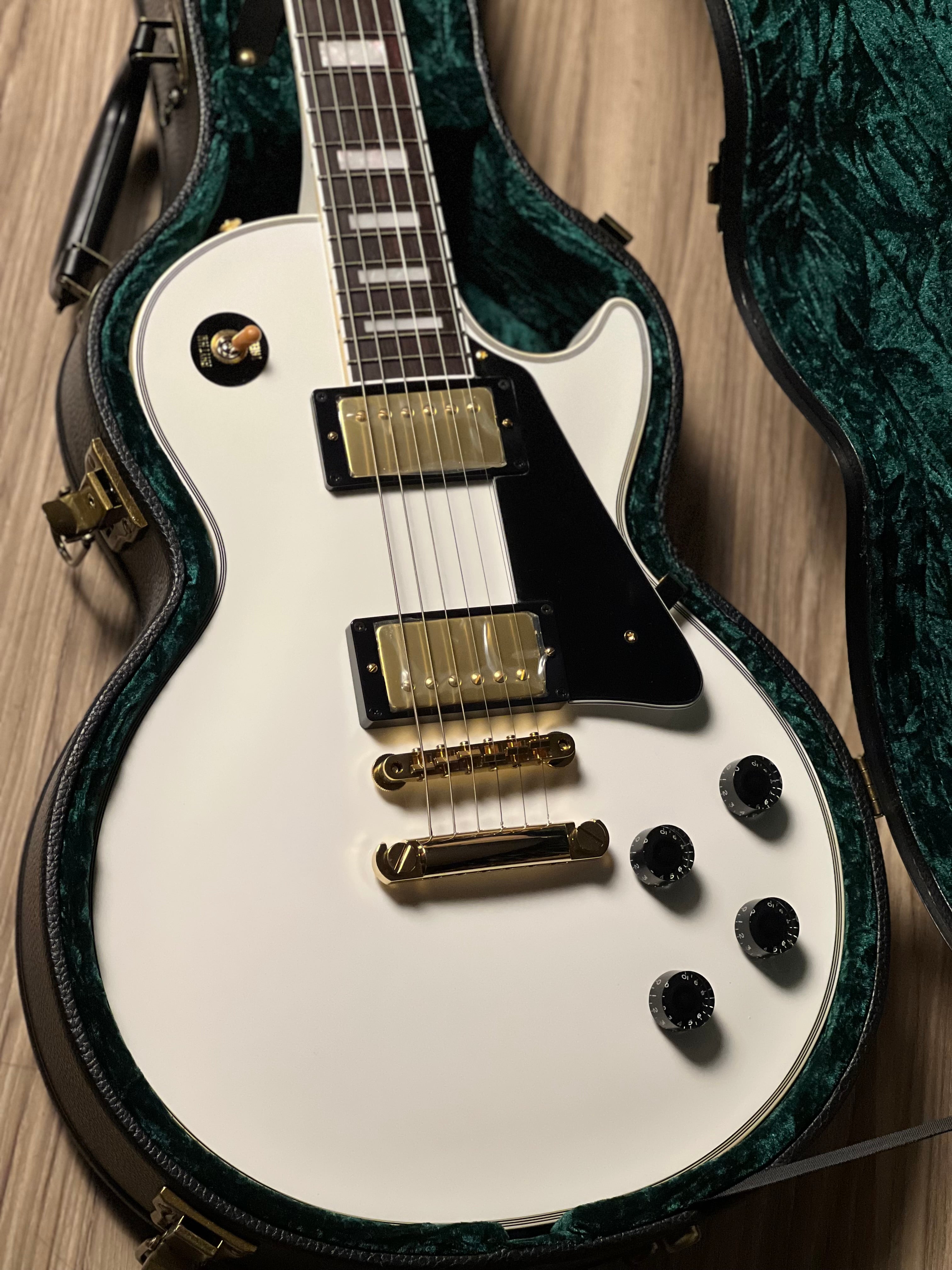 Tokai Love Rock Japan LC-101S in Snow White 2551197 – nafiriguitar.com