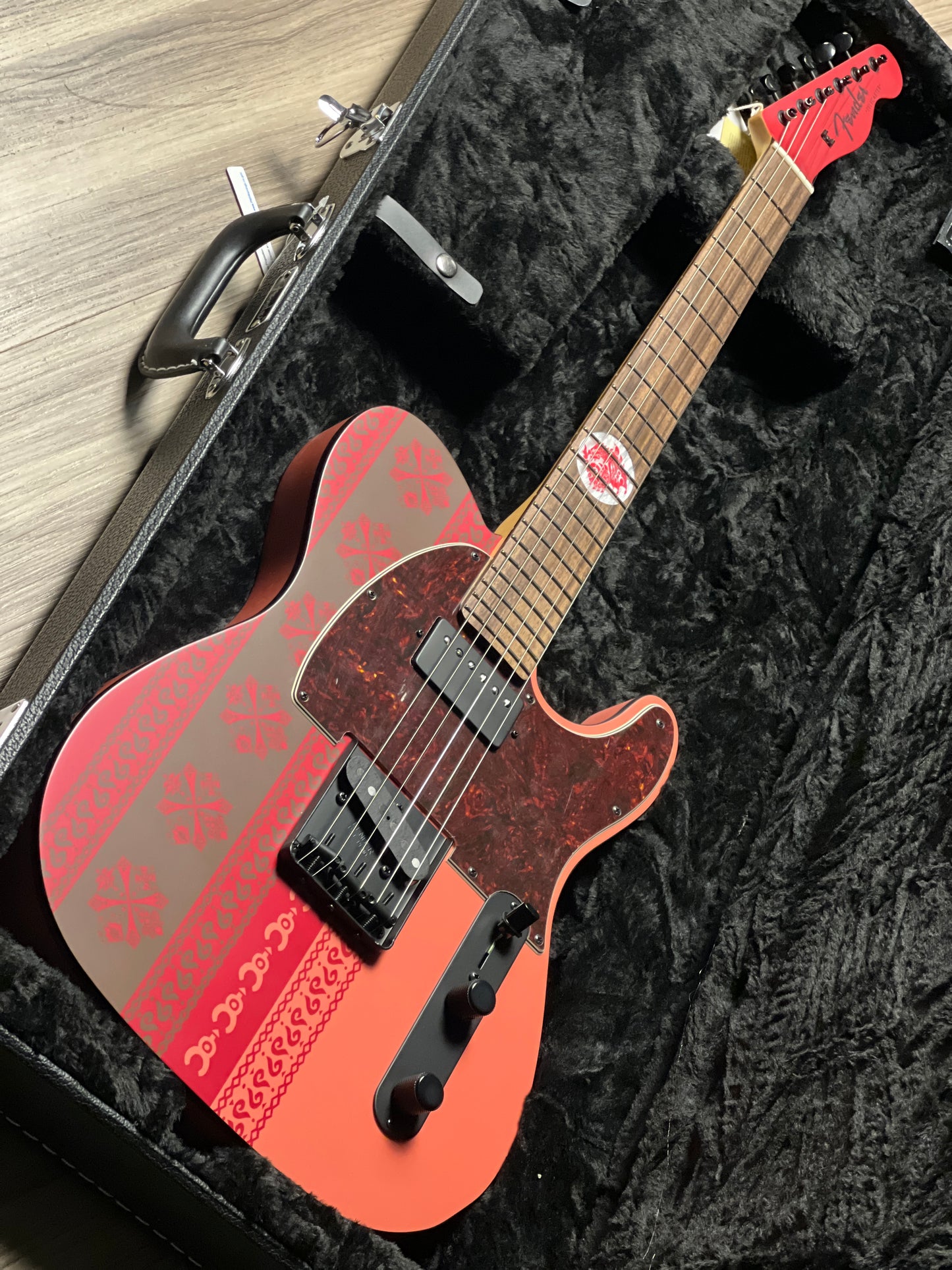 Fender MIJ Limited Edition Monster Hunter Rathalos Telecaster with RW FB in Rathalos Red JD25000676