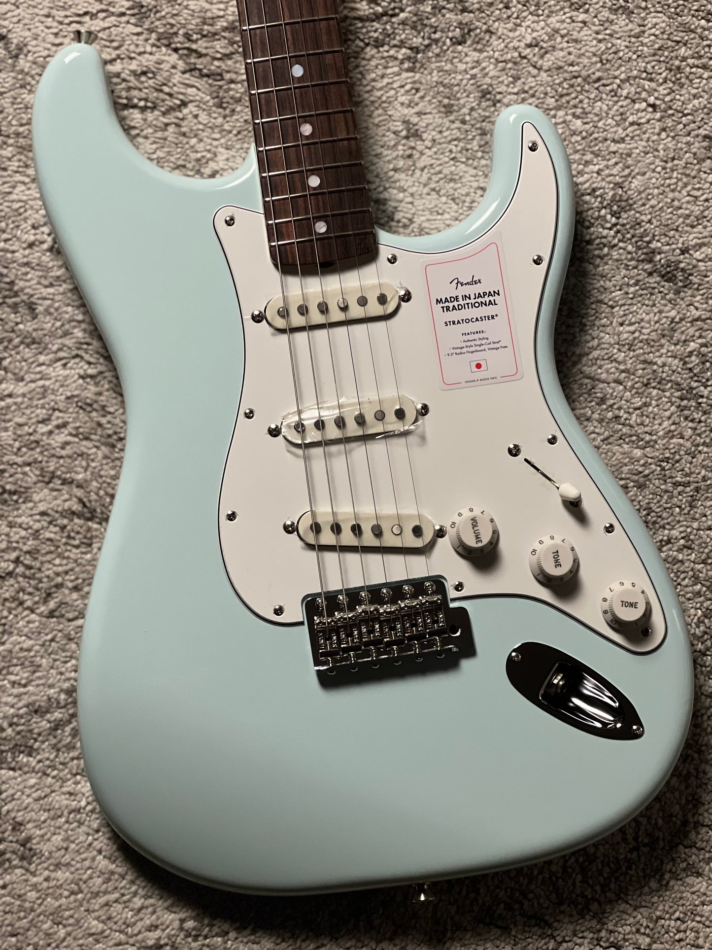 Fender Japan MIJ Traditional Late 60s Stratocaster with RW FB in Sonic Blue JD26001529