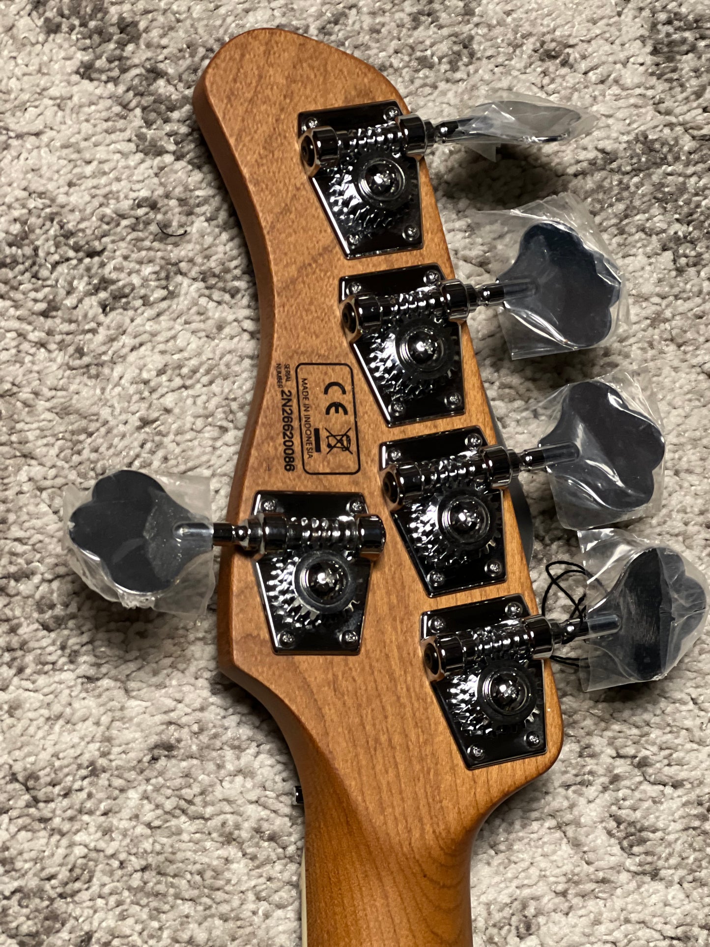 Sire Marcus Miller V5R-ALDER-5 with Rosewood Passive 5 String in Natural