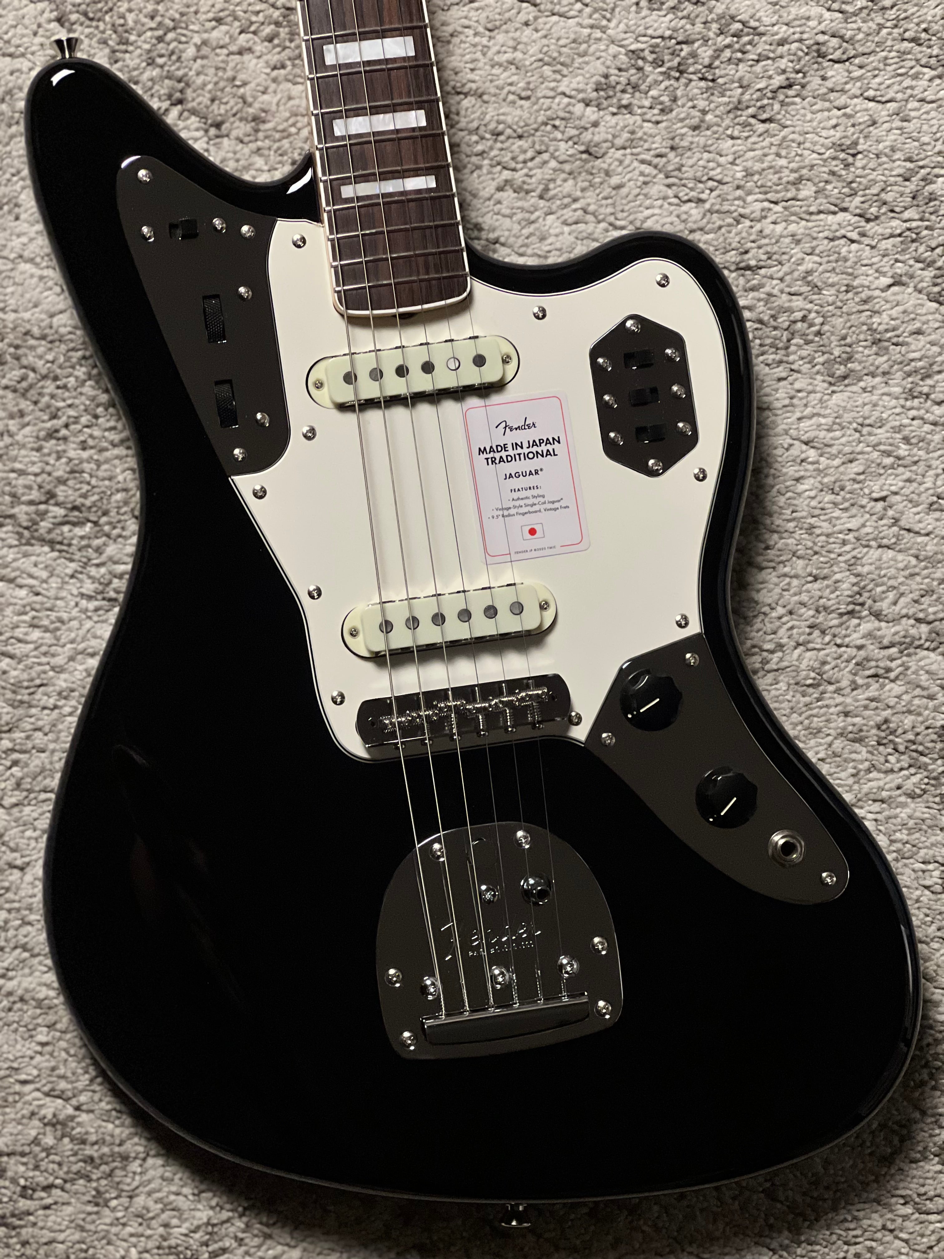 Fender Japan Traditional Late 60s Jaguar with RW FB in Black
