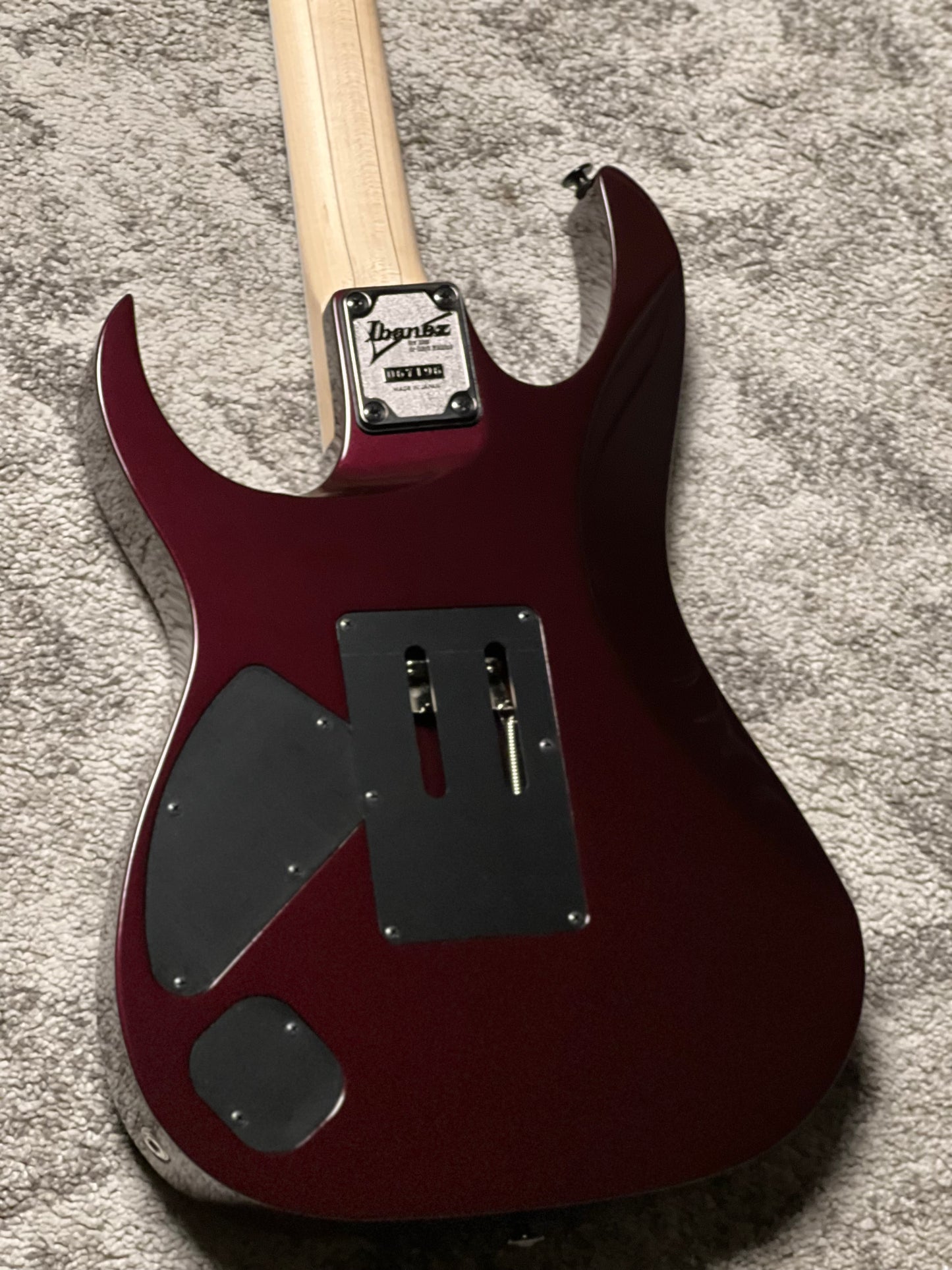 Ibanez RG565R Genesis Collection VK in Vampire Kiss Red