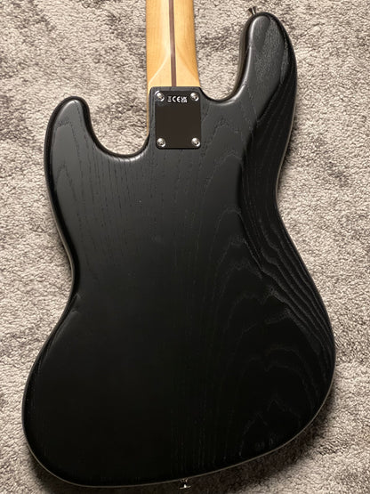 Fender MIJ Limited Jazz Bass with RW FB in Raw Ash Black JD25016284