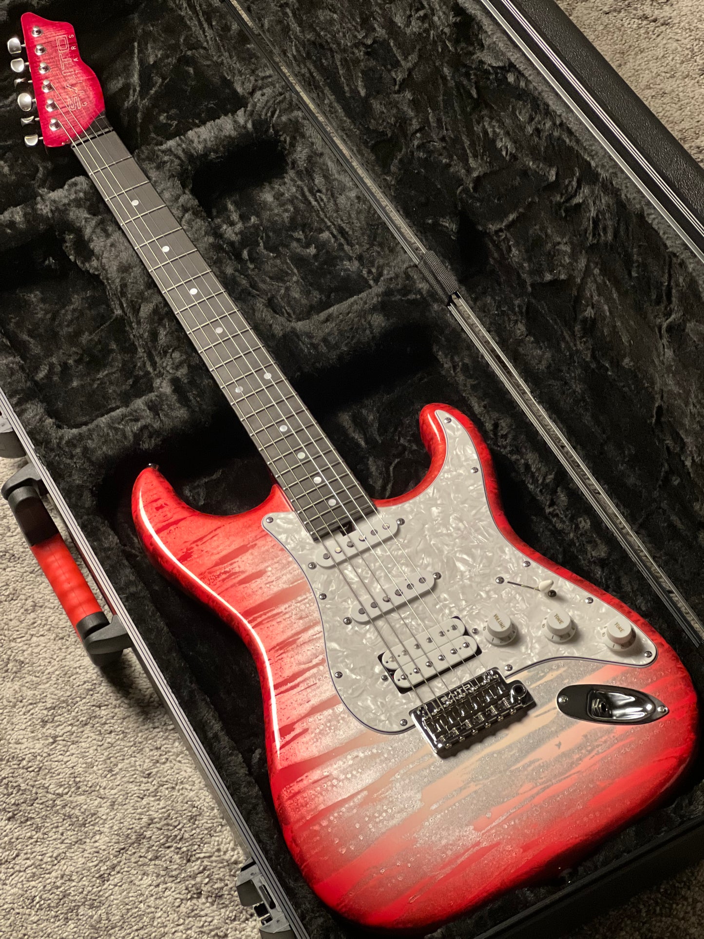 Saito S-622CS BEYOND SSH in Red Lotus with Hardshell Case 253386