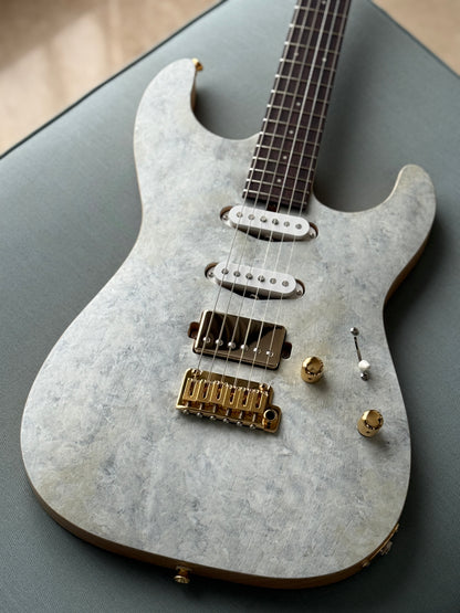 Saito S-622 SSH with Rosewood and Gold Hardware in White Granite 253033