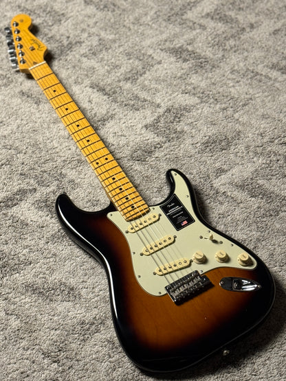 Fender American Professional II Stratocaster with Maple FB Anniversary in 2-Color Sunburst US23087299