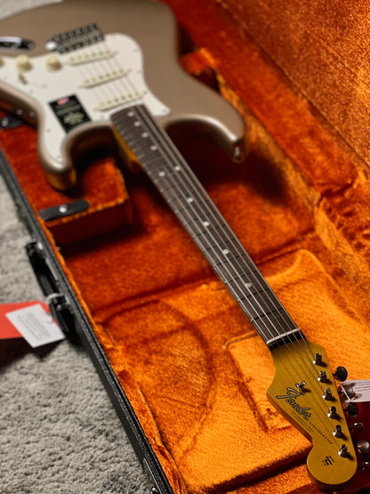 Fender American Vintage II 1965 Stratocaster with Round-Lam RW FB in Shoreline Gold