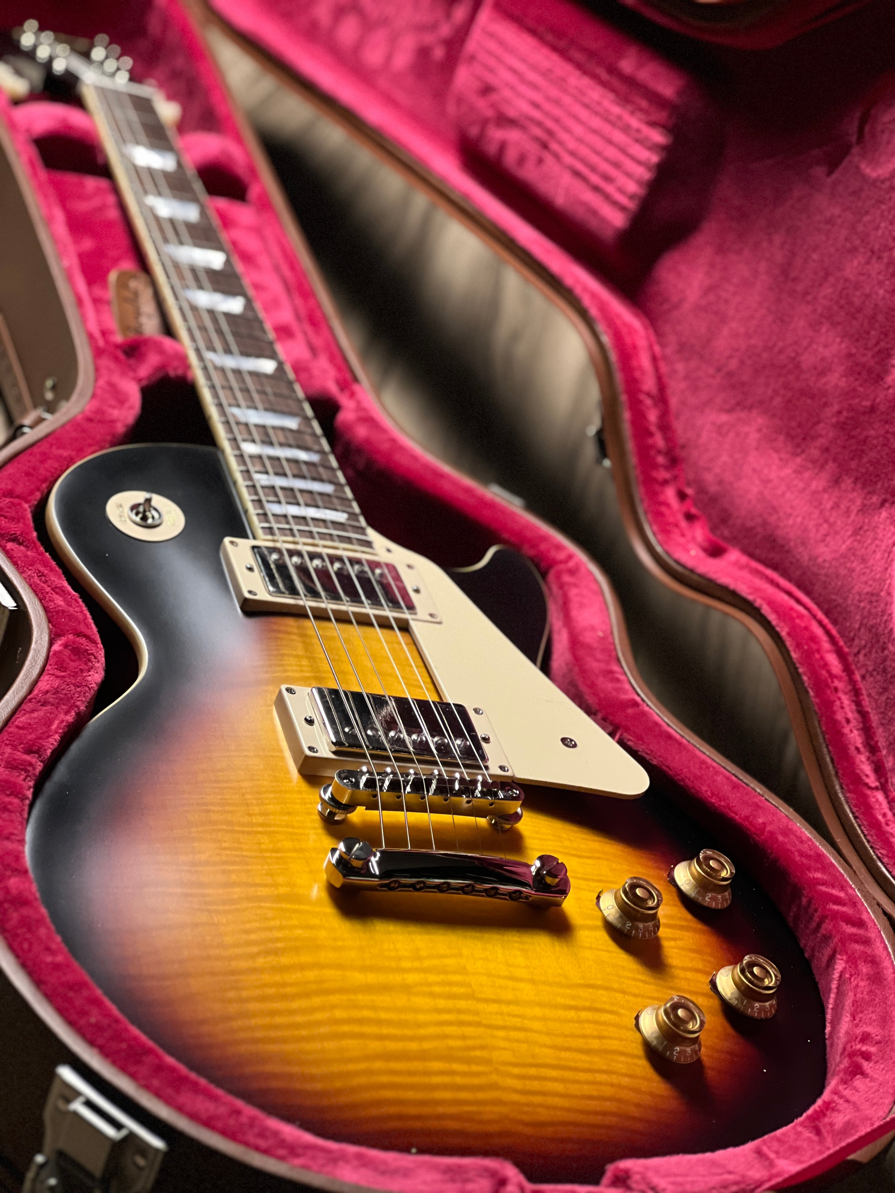 Epiphone 1959 Les Paul Standard in Tobacco Burst VOS