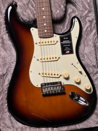 Fender American Professional II Stratocaster with RW FB in Anniversary 2-Tone Sunburst