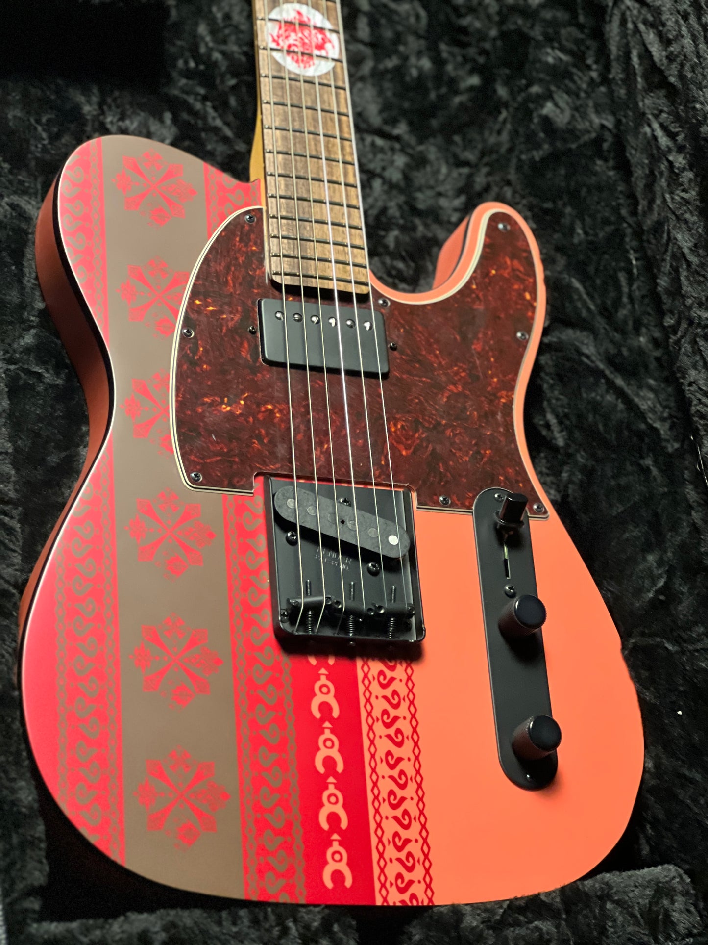 Fender MIJ Limited Edition Monster Hunter Rathalos Telecaster with RW FB in Rathalos Red JD25000676