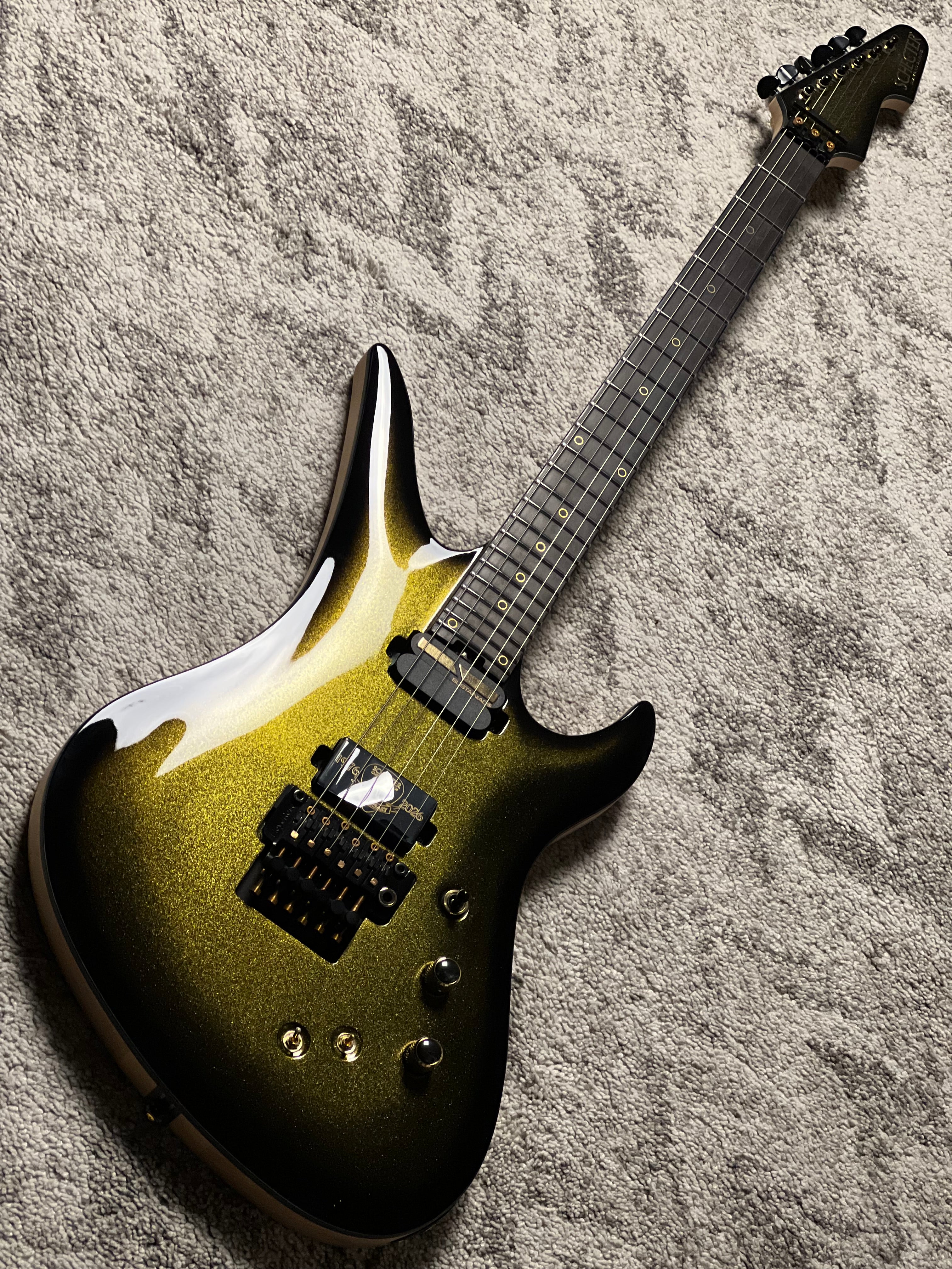 Schecter Avenger FR-S 50th Anniversary in Gold Burst