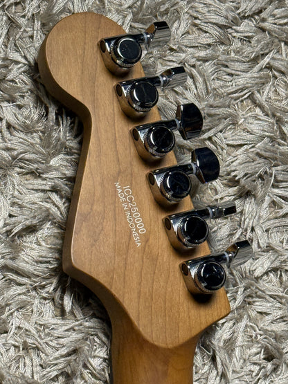 Charvel Pro-Mod Plus Dinky DK24 HSS QM in Blue Curaçao ICC250000 (USED)