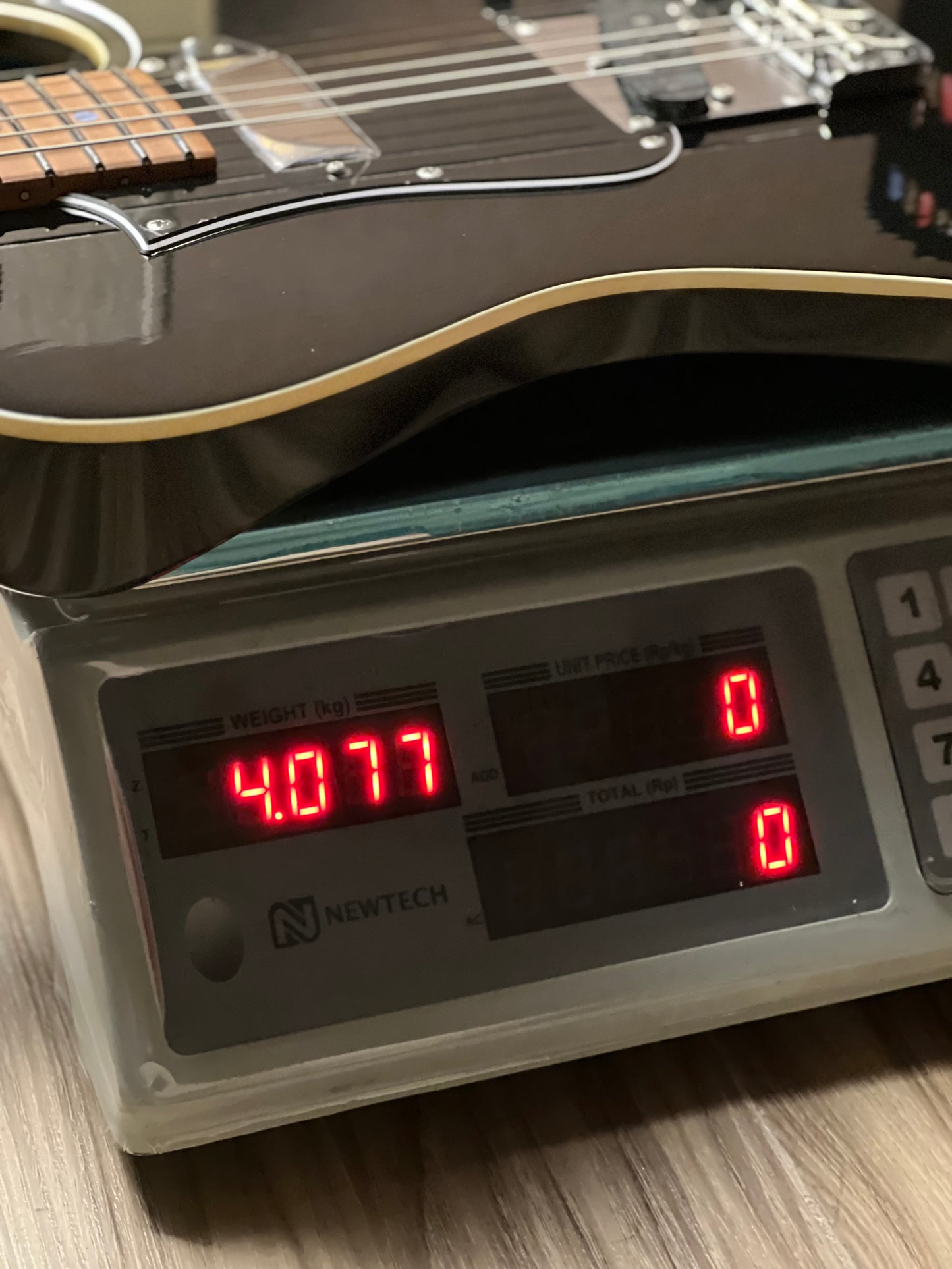 Ibanez Prestige AZS2209B in Black with Case F2315907