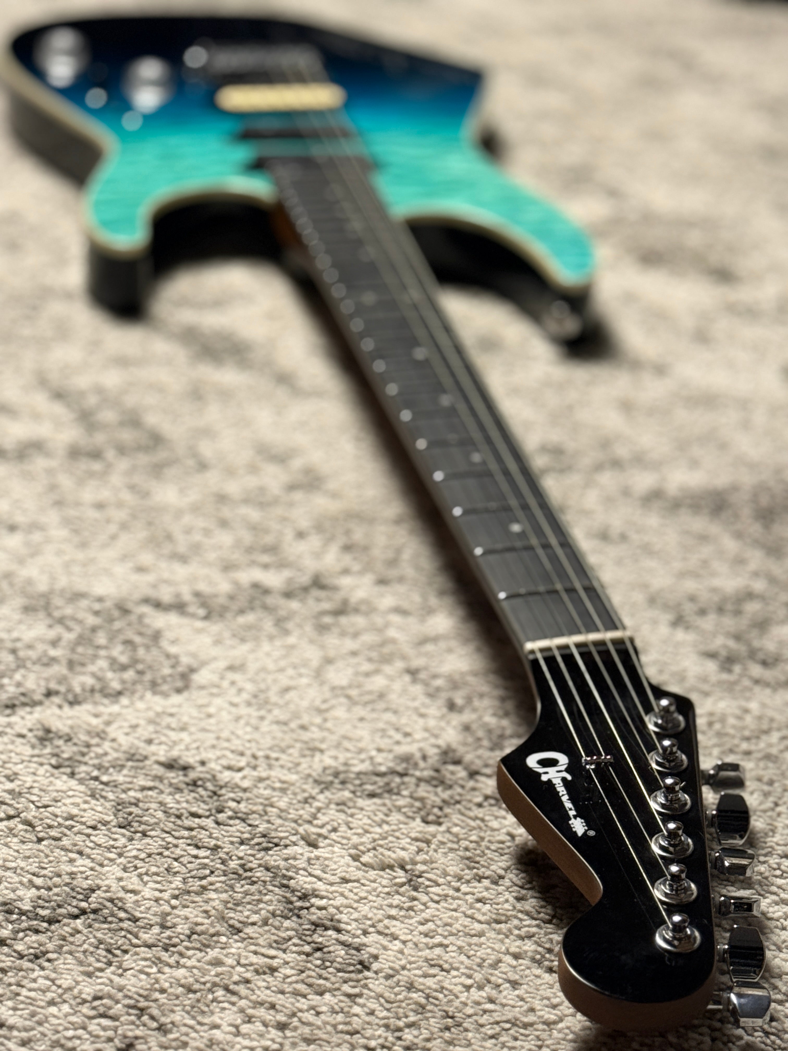 Charvel Pro-Mod Plus Dinky DK24 HSS QM in Blue Curaçao ICC2501088